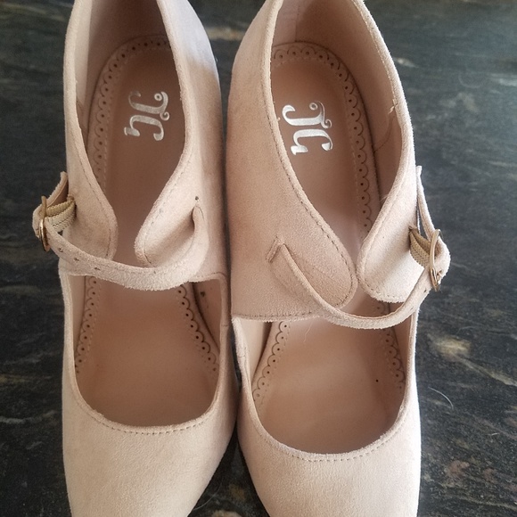 Women's JC  light brown suede heels w/strap - Picture 2 of 5